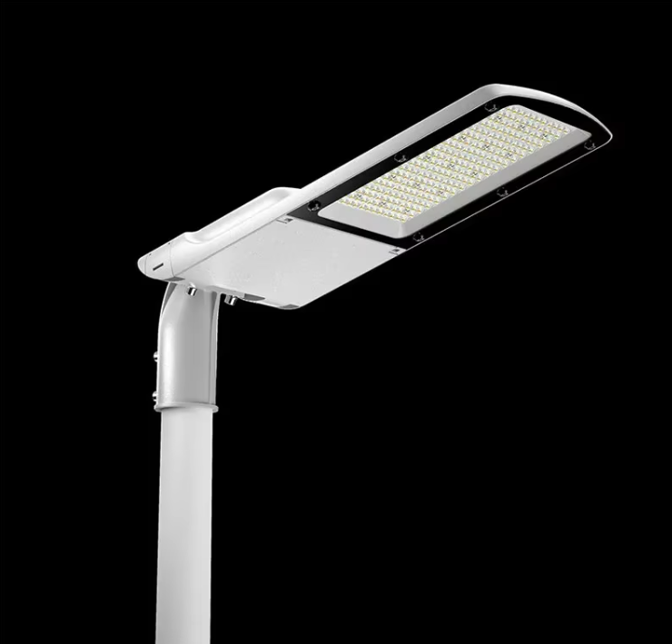 Apa kaluwihan lampu LED Street?